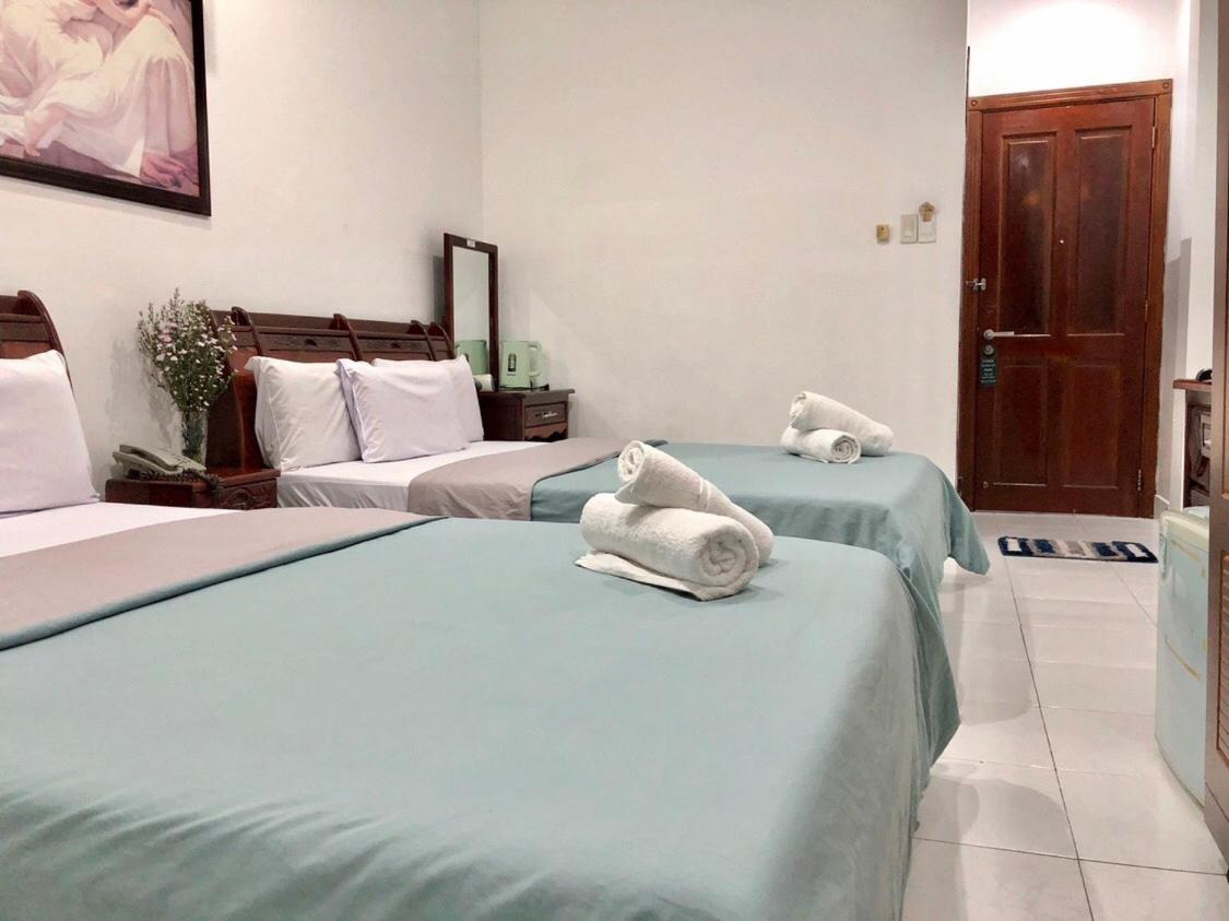Saigon Cozy2 Hotel At 241 Pham Ngu Lao Street Хошимін Екстер'єр фото