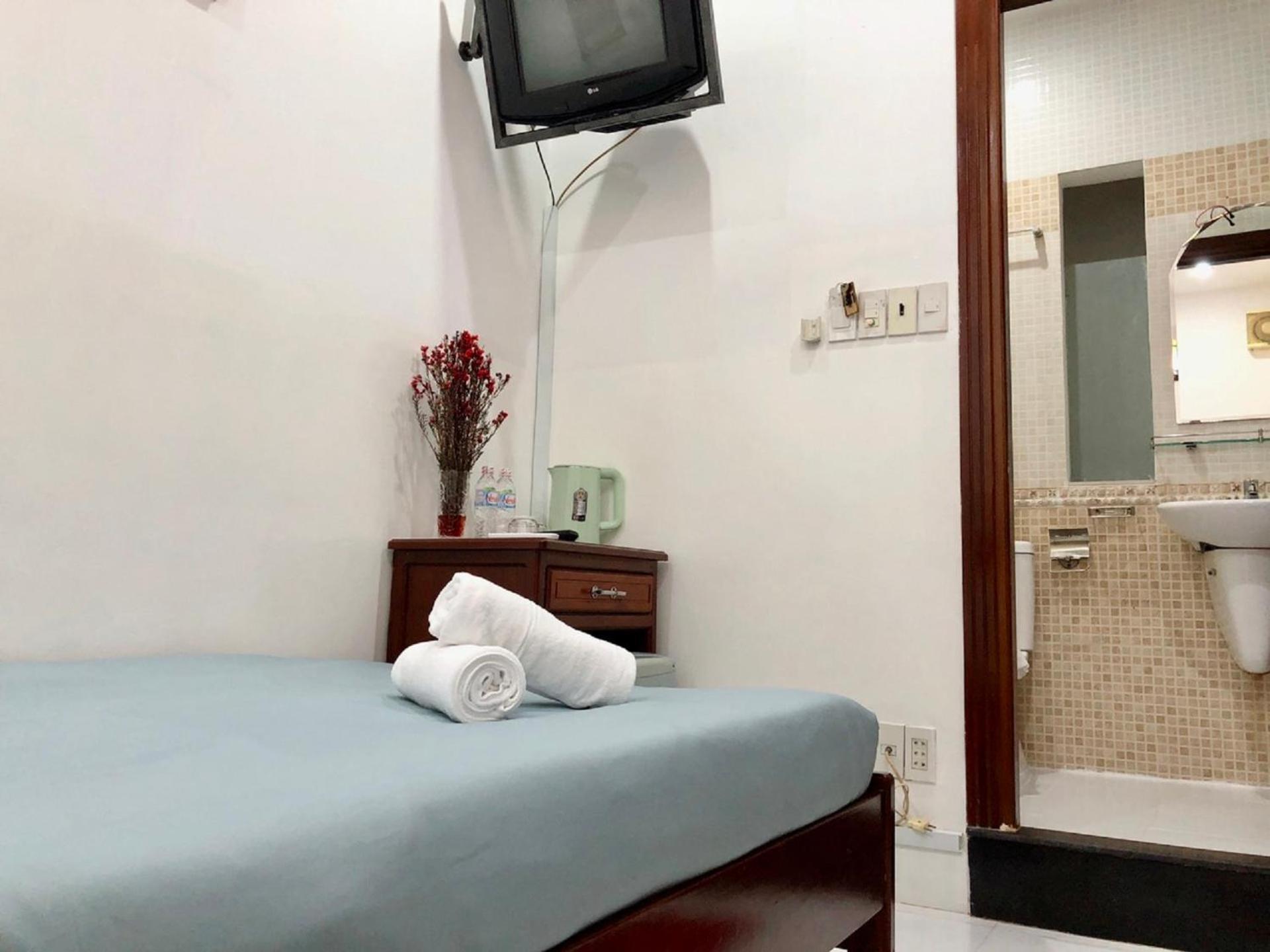 Saigon Cozy2 Hotel At 241 Pham Ngu Lao Street Хошимін Екстер'єр фото